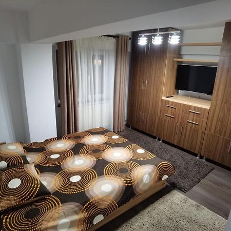 Târgu Jiu Apartament - Central מראה חיצוני תמונה