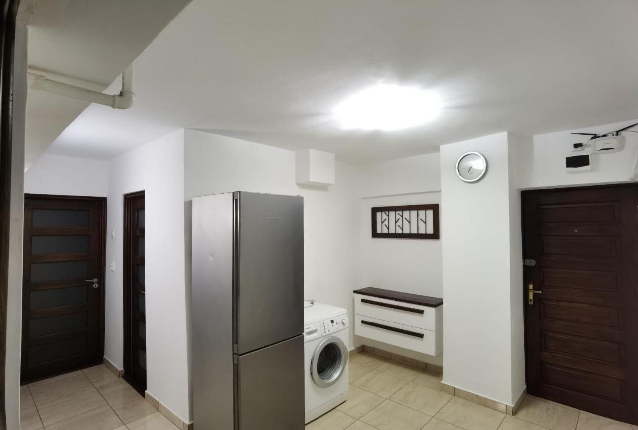 Târgu Jiu Apartament - Central מראה חיצוני תמונה