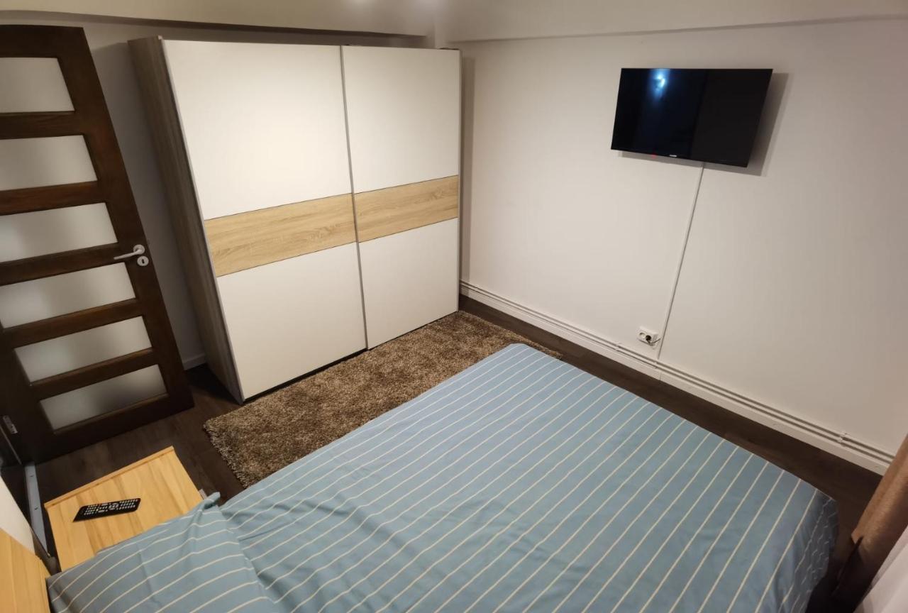 Târgu Jiu Apartament - Central מראה חיצוני תמונה
