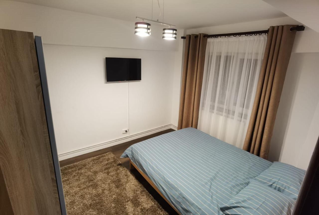Târgu Jiu Apartament - Central מראה חיצוני תמונה