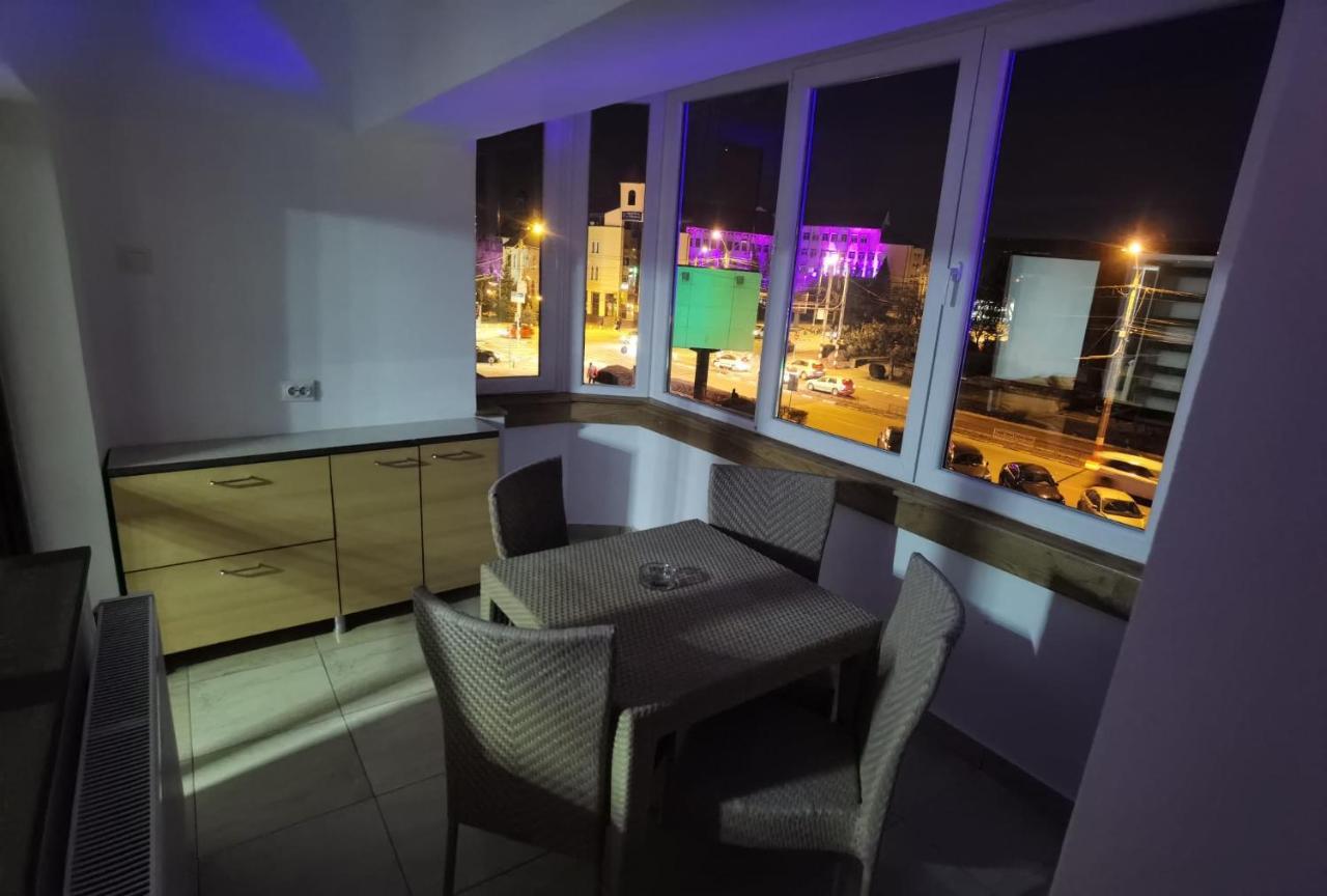 Târgu Jiu Apartament - Central מראה חיצוני תמונה